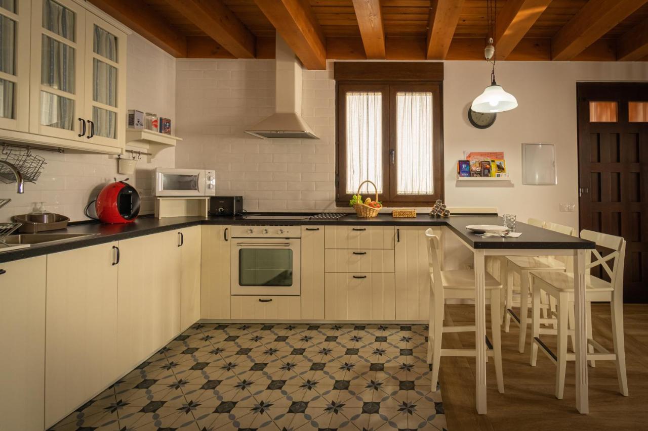 Maison d'hôtes Casa Calero à Vezdemarban Extérieur photo